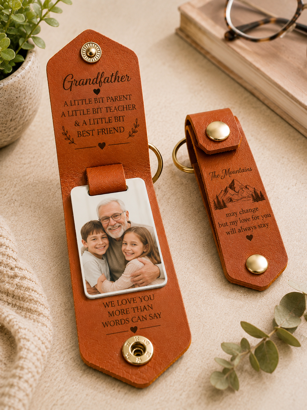 Personalized Leather Photo Keychain, Custom Picture Keyring, Engraved Family Gift, Photo Gift for Mom Dad, Anniversary Gift